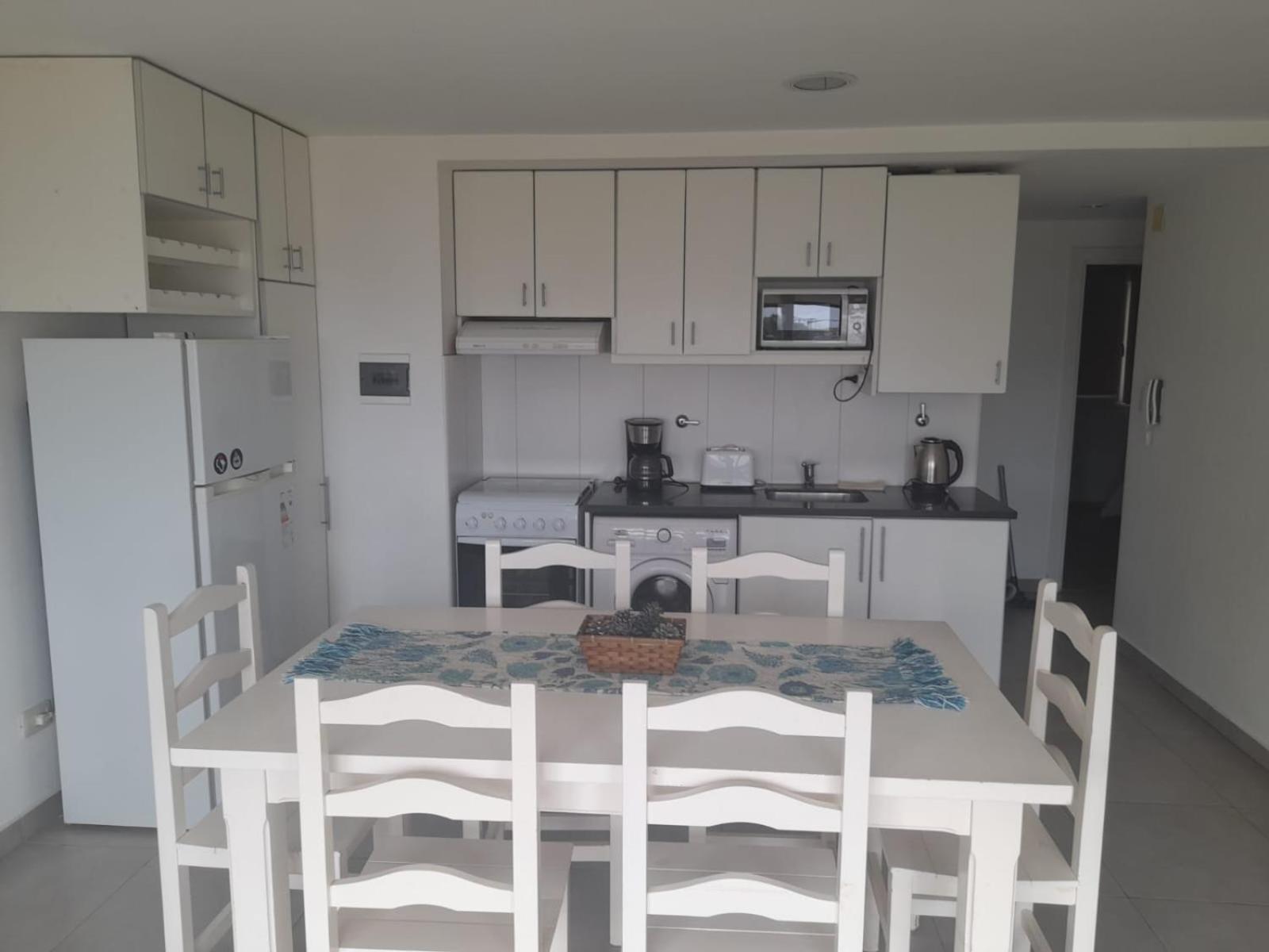 Apartamento Departamento Vista Al Mar, Con Cochera Cubierta Y Pileta Necochea
